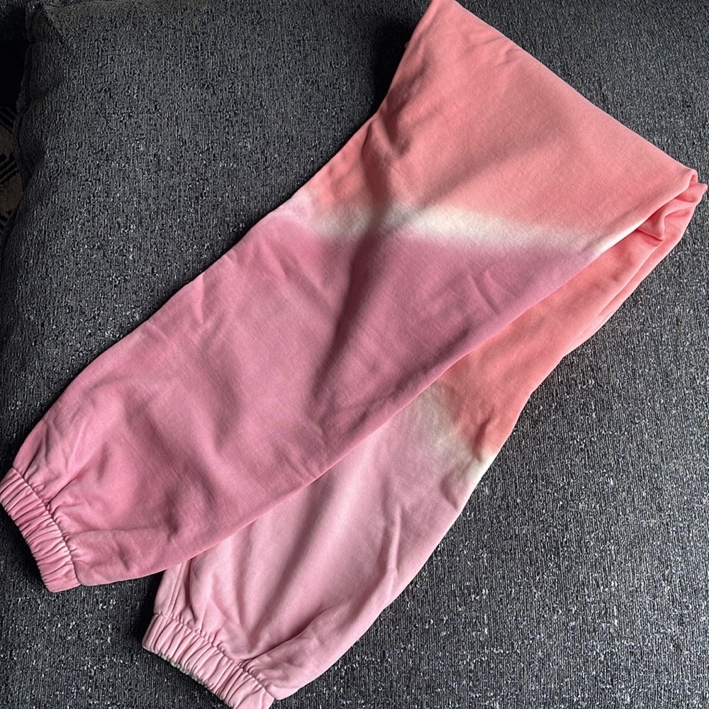 Madhappy Sweatpants - Picture 3 of 4